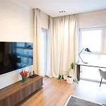 L'artiste Luxury Apartment