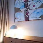 L'artiste Luxury Apartment